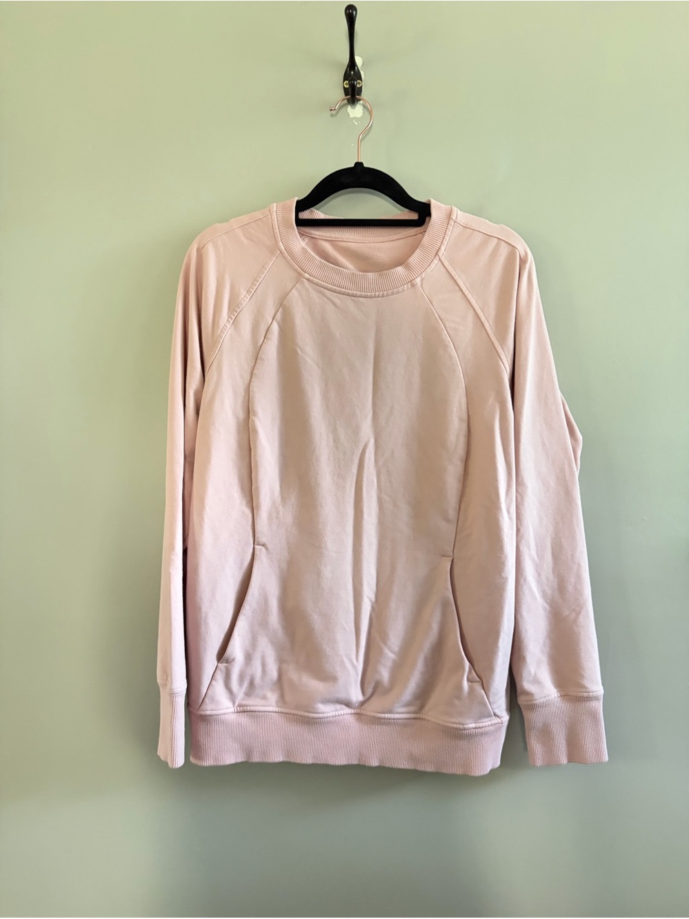 Lululemon Scuba Crew Sweatshirt
Faint Coral Size 10 - Picture 4 of 6